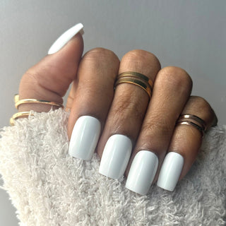 Blanc Neige Éternelle - Carré Moyen - Mella Nails