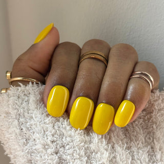 Bouton de Soleil - Ovale Court - Mella Nails