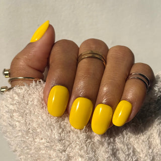 Bouton de Soleil - Ovale Court - Mella Nails