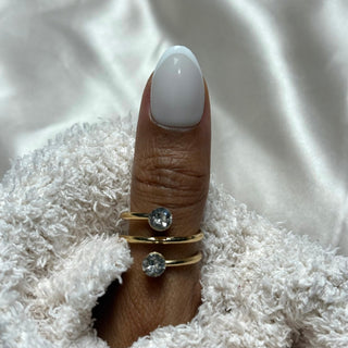 French Blanc Perle de Lait - Amande Court - Mella Nails