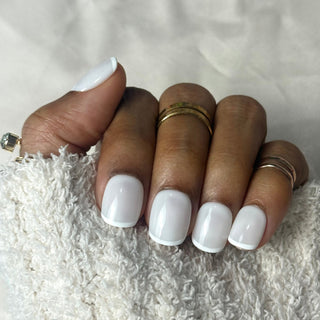 French Blanc Perle de Lait - Extra Court - Mella Nails