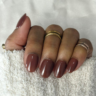 Marron Terre d’Orient - Ovale Court - Mella Nails