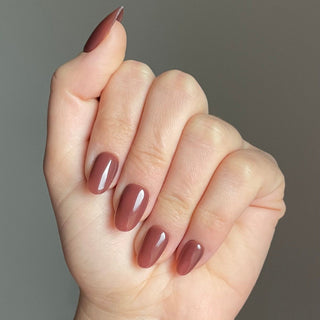 Marron Terre d’Orient - Ovale Moyen - Mella Nails