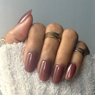 Marron Terre d’Orient - Ovale Moyen - Mella Nails